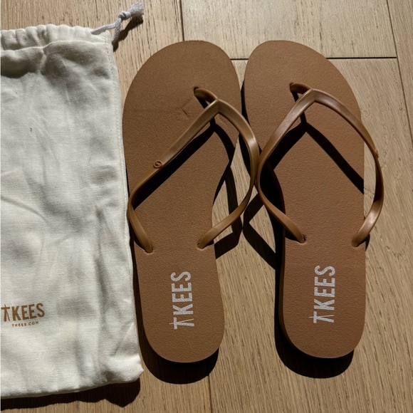 TKEES Shoes - TKEES Nude Minimal Flip Flops Sandals Size 10 / EU 41 NWT w/ Pouch